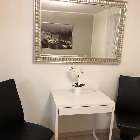 Apartment In The City 3*